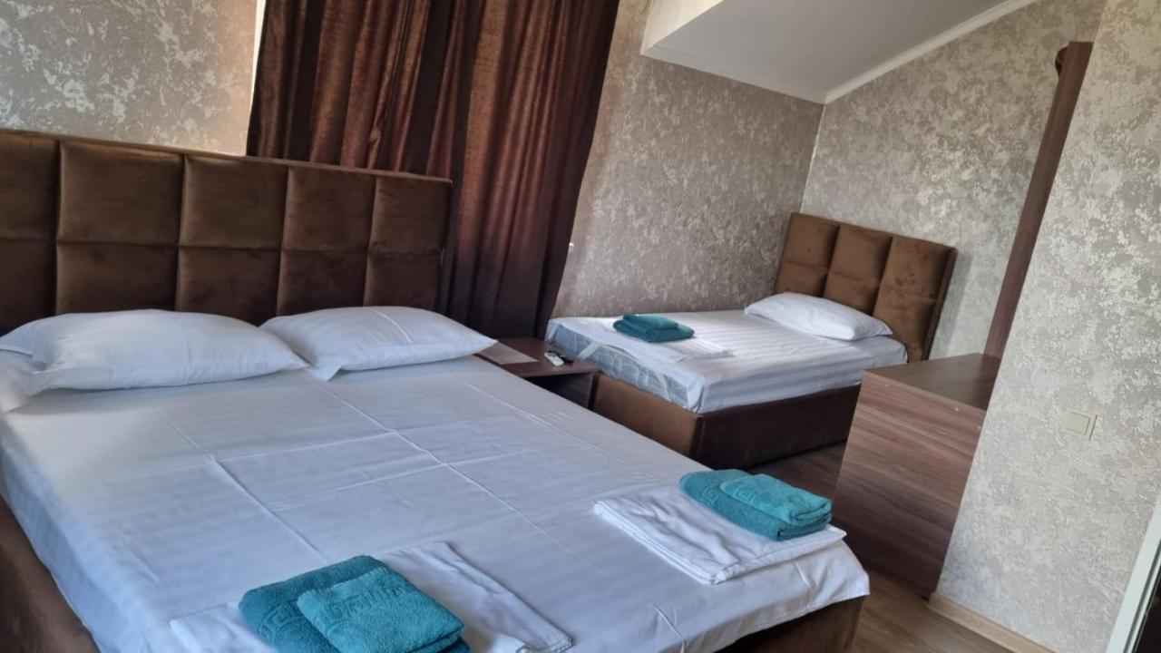 Ахра Hotel Gagra Exterior foto