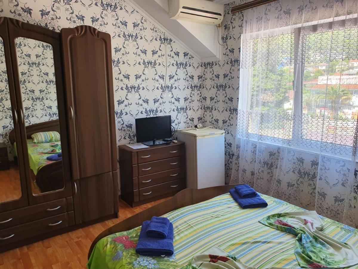 Ахра Hotel Gagra Exterior foto