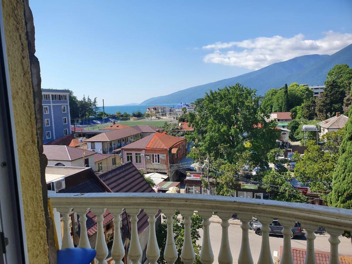 Ахра Hotel Gagra Exterior foto