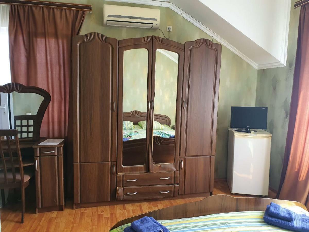 Ахра Hotel Gagra Exterior foto